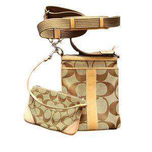 COACH Beige Crossbody & Wristlet No. A06Q-4680